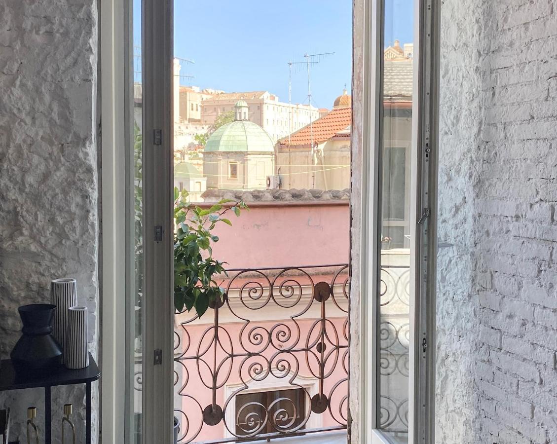 Su Meri Stampace - Luxury Apartment City Center Cagliari Exterior photo